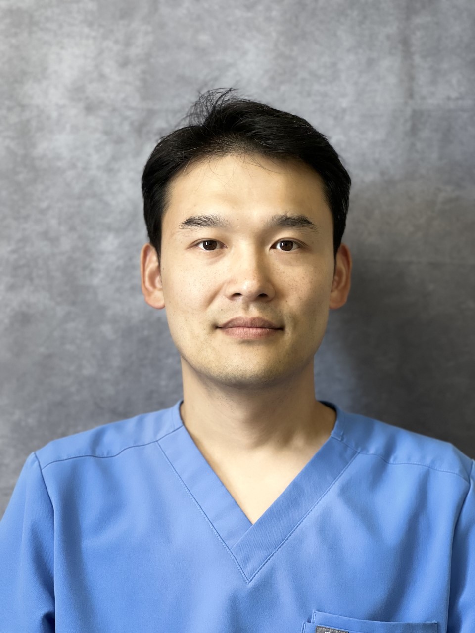 Dr. Anh